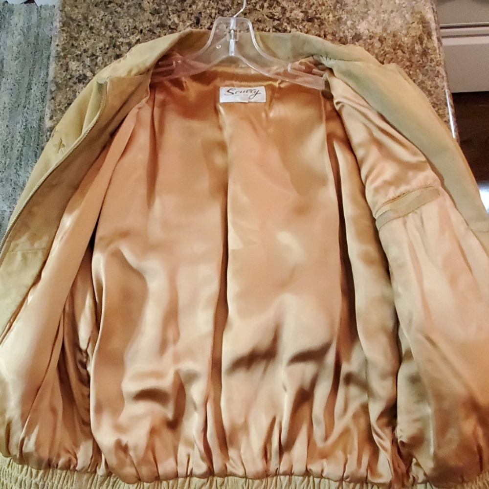 Scully jacket - Picture 6 of 7